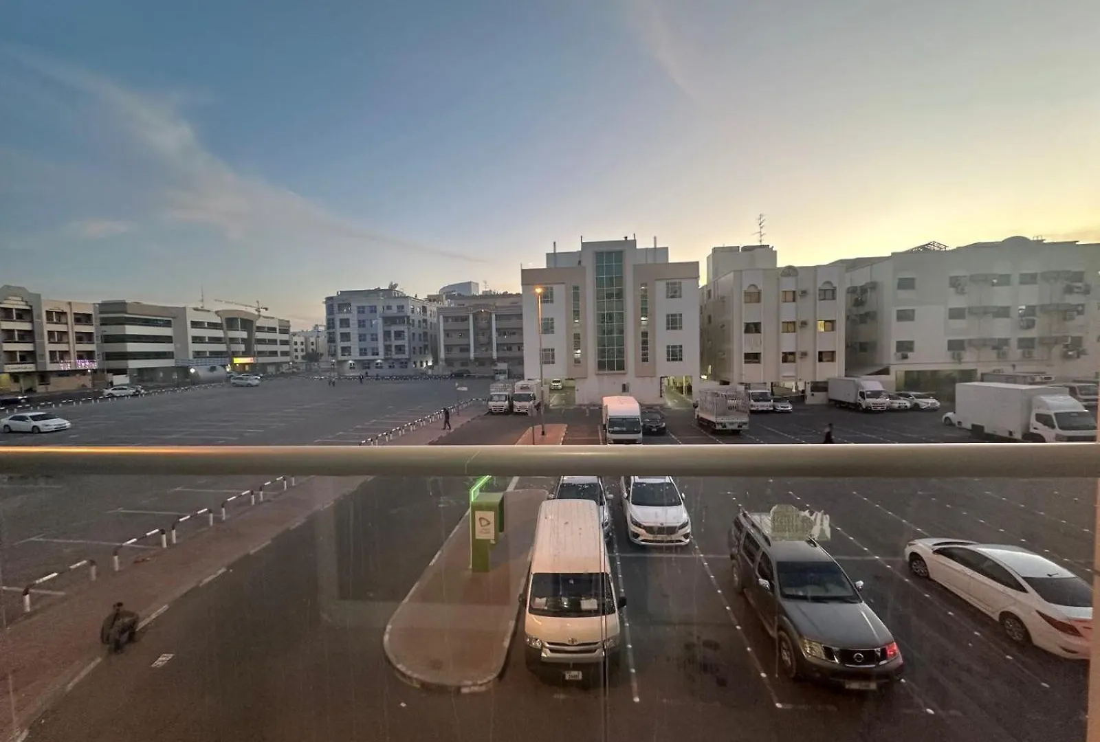 Decent 2 Boys Hostel Near Burjuman Metro Station 0*, Dubai United Arab Emirates